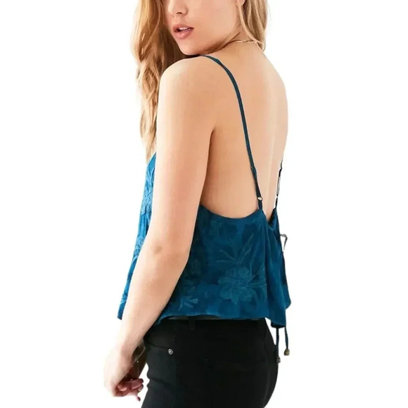 Ecote Teal Scalloped Lily Floral Embroidered Cami S - Picture 2 of 7